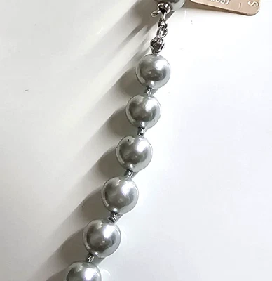 COLLAR DE CUENTAS ANUDADAS PERLA SINTÉTICA GRIS 24" NUEVO CON ETIQUETAS Foto 1 de 4