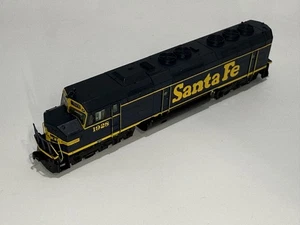 Athearn N Scale 16851 EMD F45 Santa Fe #1928 with Tsunami DCC Sound - Picture 1 of 11