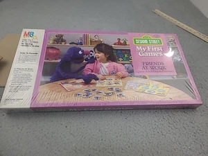 Sesame Street My First Games Friends At Work Milton Bradley Vintage 1986 Sellado - Imagen 1 de 8