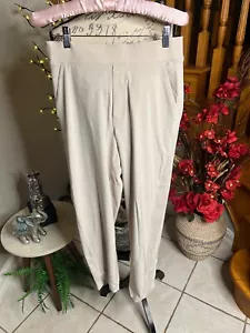 Athleta Women’s Lightweight Silky Taupe Beige Ankle Cargo Pants Size 6 - Picture 1 of 13
