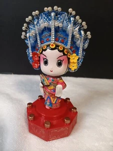 Figura Bobblehead Muñeca Ópera China Beijing Pekín 6" Orate Alto De Colección - Imagen 1 de 6