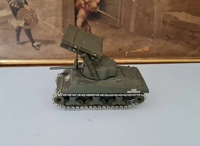 CARRO ARMATO SCHERMAN M4  AR   SOLIDO anni 50 - Immagine 1 di 4