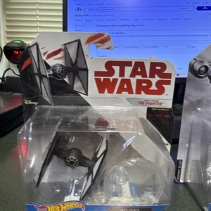 lot of 2 hot wheels starships! Razor Crest, First Order The Fighter! - Picture 1 of 11