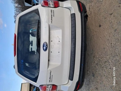 Maletero/portón trasero sin alerón se adapta a 15-16 FORESTER 2771524 Foto 1 de 2