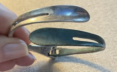 "PULSERA ABRAZADERA BRAZALETE VERDE TONO PLATA RLM ROBERT LEE MORRIS SOHO se adapta a 6,5""" Foto 1 de 4