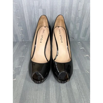 Zapatos de salón VIA SPIGA para mujer talla 8 negros con punta abierta de charol Foto 1 de 4