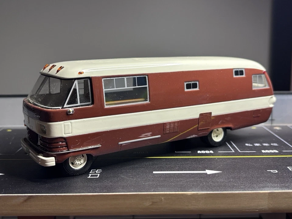 Модели 1963 Dodge Travco в масштабе Neo 1:43 RV - Изображение 1 из 4
