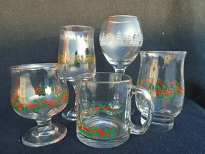 Arby's Holly Berries & Winter Scene Glassware - Picture 1 of 5