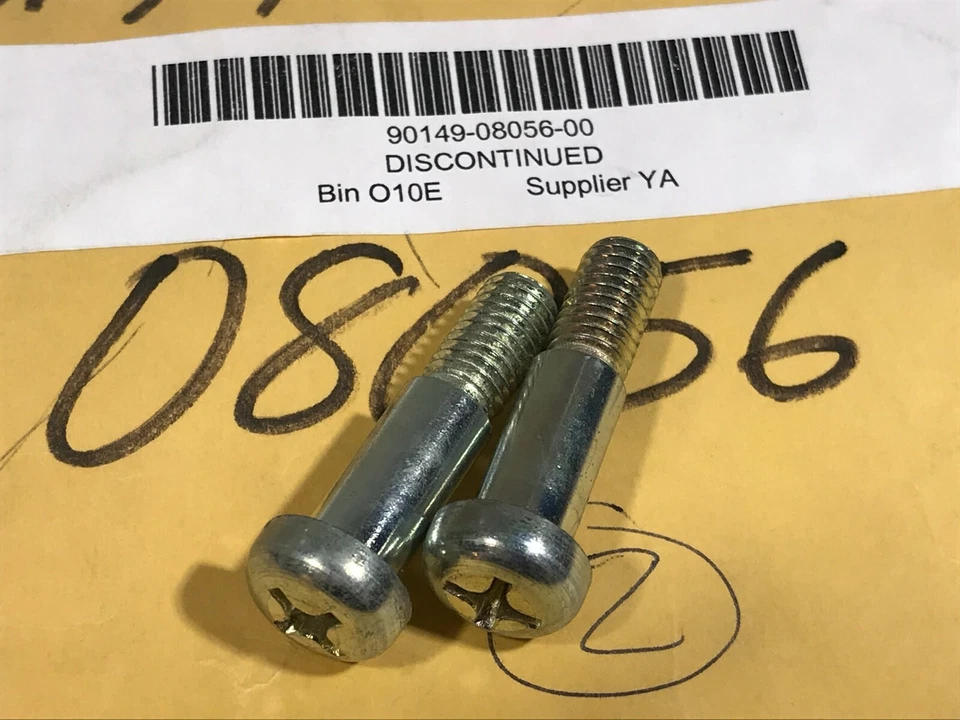 Qty 2 NEW OEM YAMAHA SL338 SL433 EW433 SW433 EW643 TL433 SCREW 90149-08056-00  - Image 1 of 1