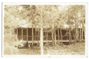 Cable, postal Wi Wisconsin 1931 RPPC, comedor, frontones de pino, lago Owen - Imagen 1 de 2
