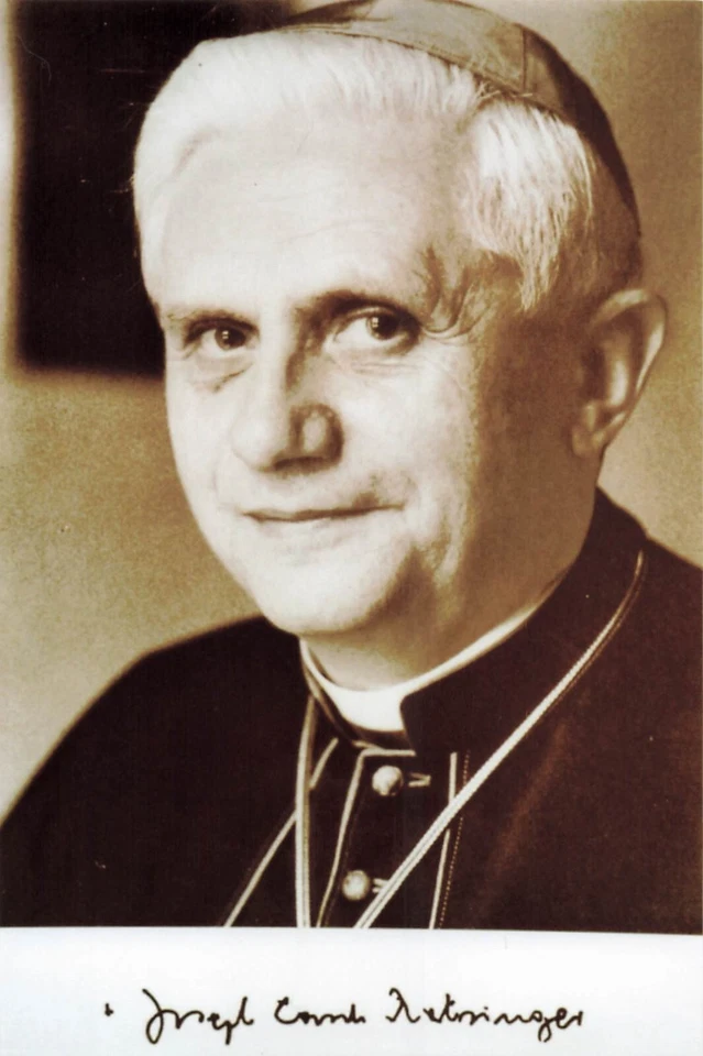 Papst Benedikt Joseph Alois Ratzinger UH Foto vom Original Autogramm #98 - Bild 1 von 1
