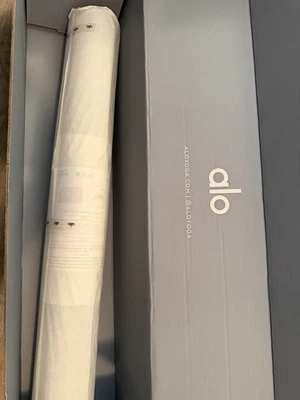 Tapete guerreiro leve Alo Yoga autêntico PRETO novo com etiquetas - Imagem 1 de 4