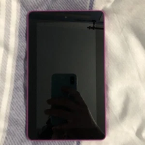 Amazon Fire (5th Generation) 7" 12GB, Wi-Fi Tablet - Purple - fully working - Picture 1 of 2