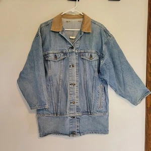 Vintage Levi’s Women’s Long Denim Jacket Corduroy Collar Chore Distressed M - Picture 1 of 7