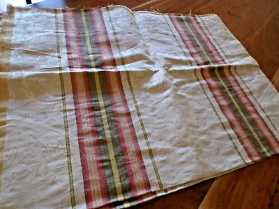 Vintage 1 Piece de tissu ameublement damassé beige  avec rayures - Photo 1/4