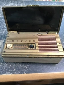 Antique Emerson Tube Radio Model 569-584 from the 1940's Made in USA Portable  - Picture 1 of 10