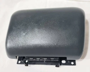 99-02 Silverado Suburban Tahoe Sierra Yukon Fold Down Cup Holder Dark Gray - Picture 1 of 3