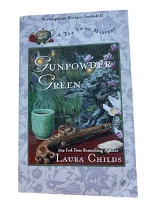 Gunpowder Green by Laura Childs (2002, Mass Market) A Tea Shop Mystery #2 - Imagen 1 de 14