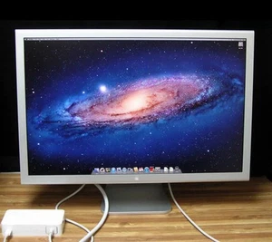 Apple 30 Inch Cinema Display With Power Supply - Picture 1 of 2