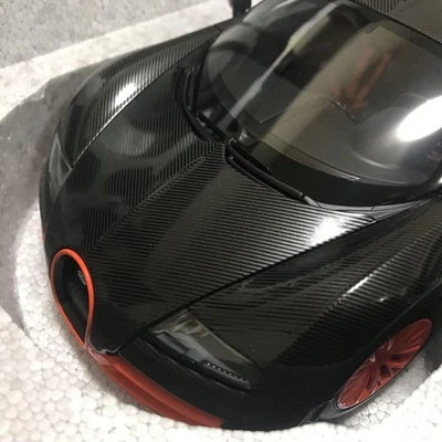 AUTOART Bugatti Veyron World Record Edition Limited Serial 1/18 Scale Car - Photo 1/4