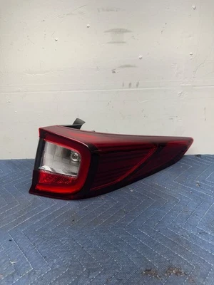  2019 2020 2021 2022 2023 ACURA RDX TAIL LIGHT OEM PASSENGER RIGHT SIDE  - Image 1 of 4