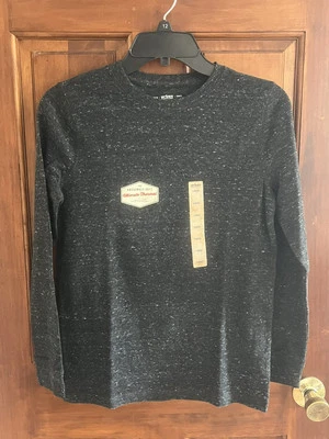 BOY'S URBAN PIPELINE LONG SLEEVE GRAY ULTIMATE THERMAL TEE SIZE MEDIUM NEW W TAG - Image 1 of 4