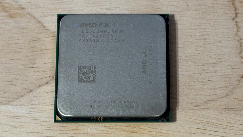 AMD FX-6300 6 酷睿 3.50GHz CPU 处理器 FD6300WMW6KHK 工作拉 — 第 1/1 张图片