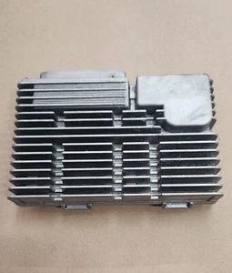 2016-2023 JEEP RENEGADE AUDIO AMPLIFER MODULE OEM 51953269 - Picture 1 of 9