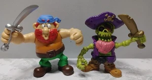Figuras de acción Keenway Toys de colección de Skeleton Captain & First Mate Pirate Adventures - Imagen 1 de 6