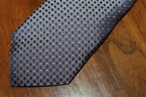 HUGO BOSS MENS NECKTIE 100% SILK GEOMETRIC "OPEN FACE PINK" & MULTICOLOR - Picture 1 of 3