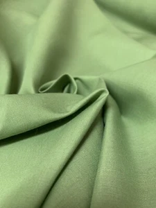 Salbeigrün Uni Fester Stoff Polyester Baumwolle 45" Kleid Handwerk Tischdecke Futter - Bild 1 von 2