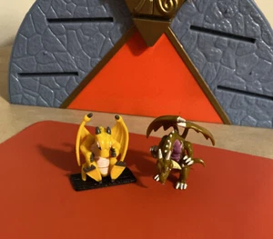 2002 Yu-Gi-Oh! Figures Baby Dragon And Thousand Dragon - Picture 1 of 5
