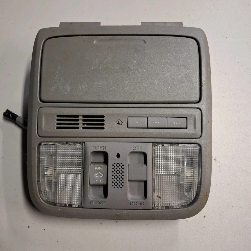 2015 Honda Crosstour Overhead Dome Light - Image 1 of 4