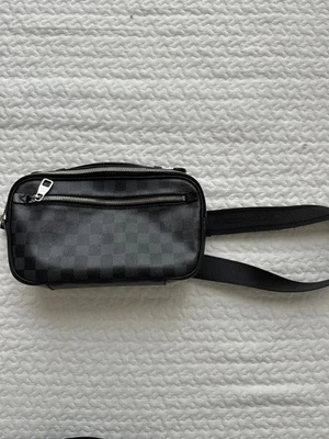Guarda-chuva Louis Vuitton Body Bag Damier grafite - Imagem 1 de 4