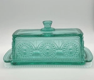 Pionierin türkis Adeline geprägtes Butterdose mit Glasdeckel - Bild 1 von 7