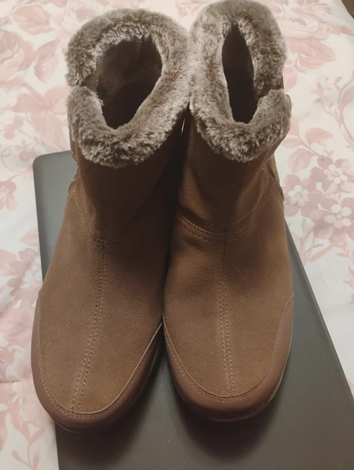 Ladies Easy Spirit Brown Booties Size 12 Wide $65 Free Shipping - Image 1 of 4