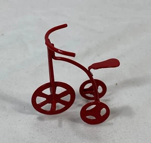 Miniatures Dollhouse Red Tricycle, Metal - New 1.75"H x 1.5"L x .75" W - Picture 1 of 5