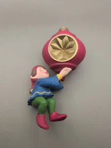 AVON ornamento vintage...............AIUTANTE DI BABBO NATALE - Foto 1 di 2