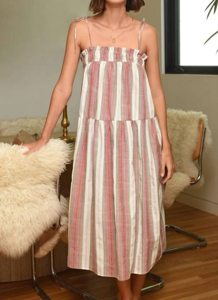 Vestido midi Greylin Heihee con tiras fucsia oliva Foto 1 de 1