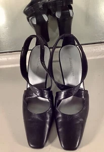 Naturalizer WMN'S Black Leather Peggi Heel Criss-Cross Straps Closed Toe SZ 7M - Picture 1 of 9