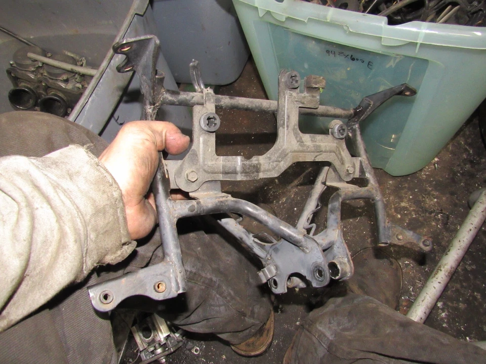 Kawasaki ZX600 E ZX-6 1994 Ninja carenado superior soporte de estancia Foto 1 de 1