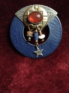 Wunderschöne Vintage BROSCHE modern stilvoll lila Metall & STEIN Karneol BRONZE - Bild 1 von 9