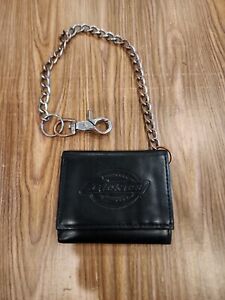 Dickies Bi-Fold Chain Faux Leather Wallet - Black.  23
