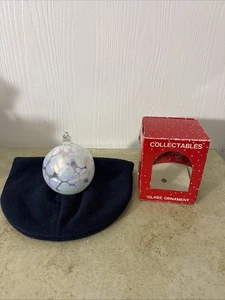 Vintage mundgeblasene Kunst Glaskugel Weihnachtsschmuck Kugel 3,75" weiß perlmutt - Bild 1 von 4