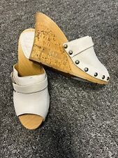Women's Dr Scholl Off White Leather Peep Toe Heels - Size 4 - PASADENA
