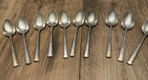 Vintage  Rogers DeLuxe Silver Deluxe Plate Dinner Spoons (Set Of 10) 6” - Picture 1 of 5