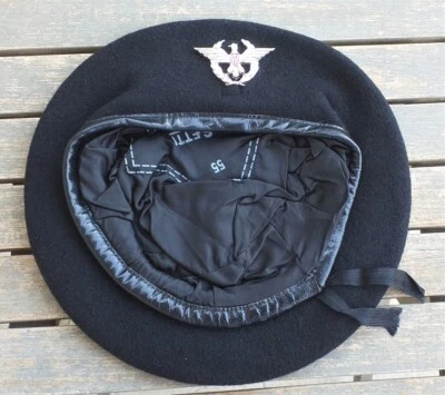 Basco nero vintage Generale E.I.  mai usato originale raro tg. 55 - Immagine 1 di 4