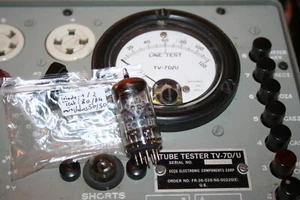 ECC81, TELEFUNKEN / 1x used vacuum tube / top test on TV-7D tube tester - Bild 1 von 1