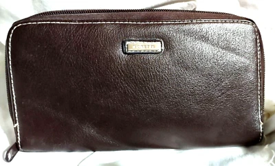 Brown Wallet & Coin Purse Rosetti Zipper Top Clutch Pre-Owned CLEAN - Image 1 of 3