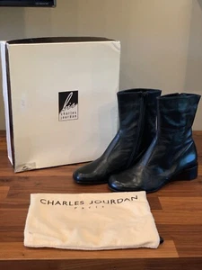 Vintage Charles Jourdan Womens Black Leather Short Boots NEW IN BOX Size 7B - Picture 1 of 12